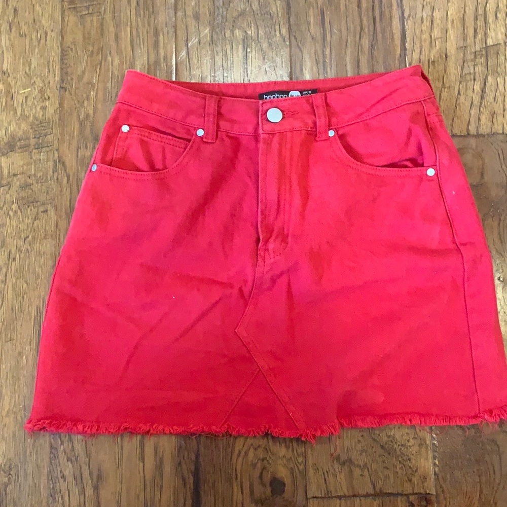 BOOHOO skirt. US 4. UK 8